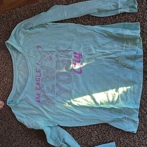 Women's large American eagle top.